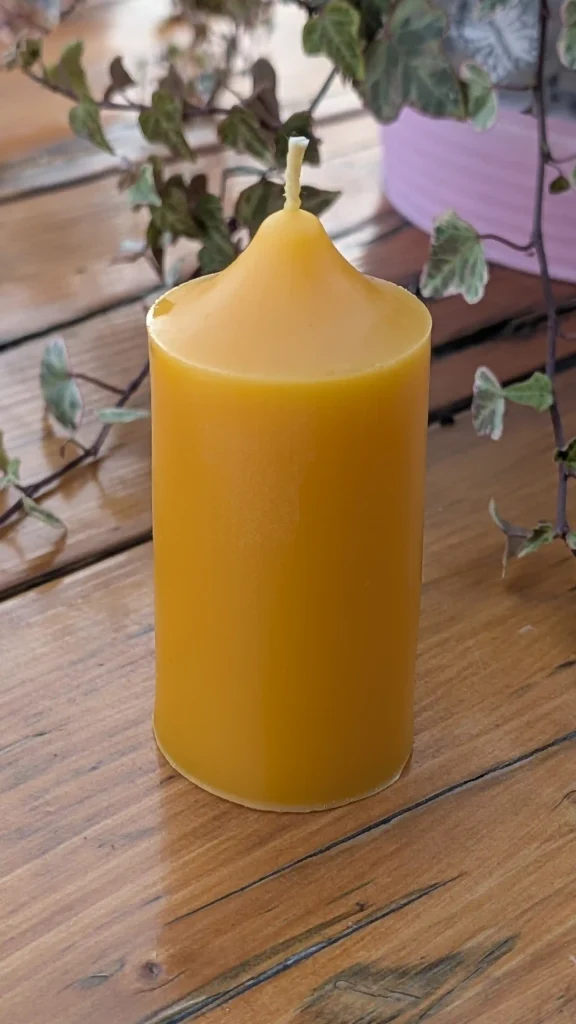 Bienenwachskerze 2